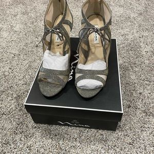 Nina silver evening shoes 8.5